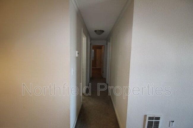 Building Photo - 16817 Larch Way