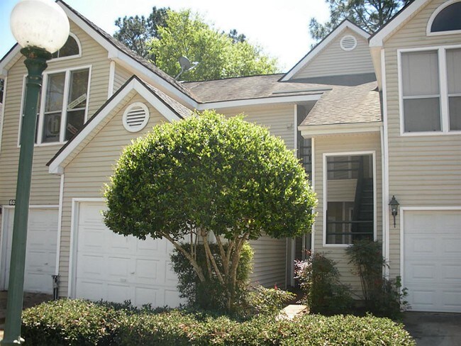 Building Photo - 3315 Golden Trails Dr