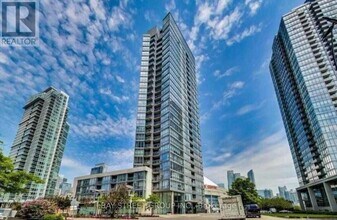 Building Photo - 3-1103 Navy Wharf Ct
