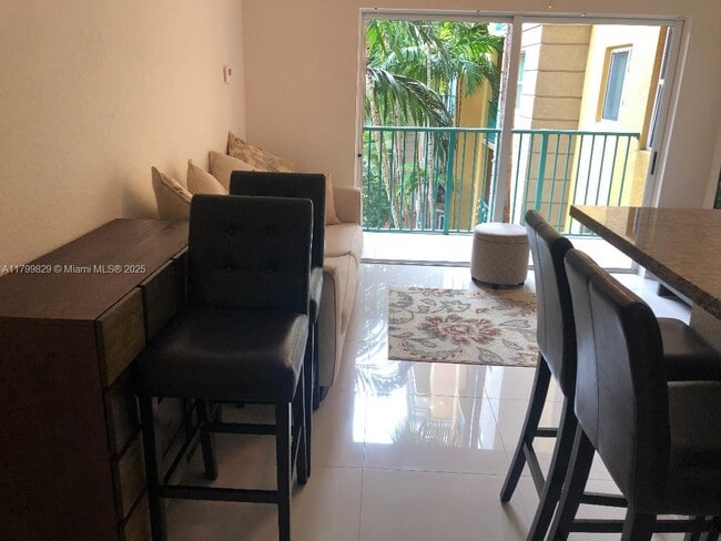 Foto del edificio - 6001 SW 70th St
