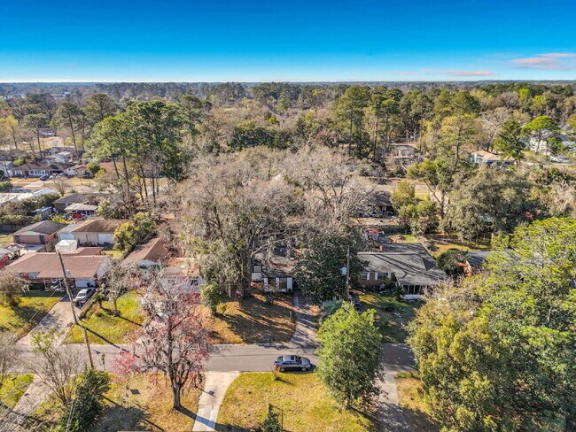 Foto del edificio - 5330 Quan Dr