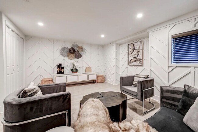 Foto del edificio - 1720 St Paul St