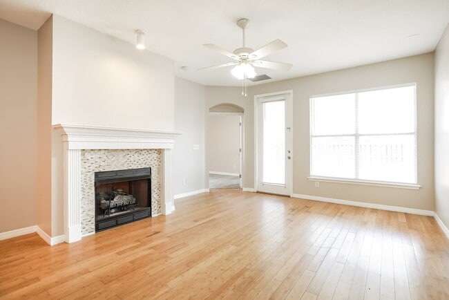 Building Photo - 1516 Tawny Marsh Ct