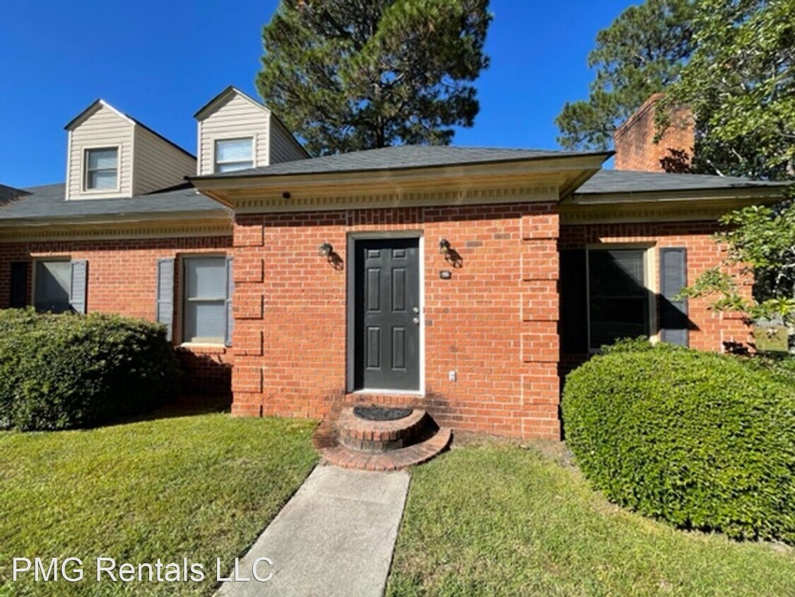 Primary Photo - 3 br, 2 bath House - 19 Sagebrush
