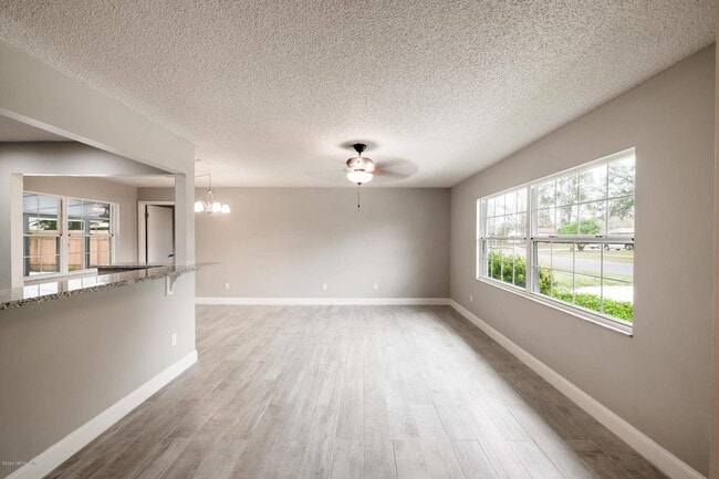 Building Photo - 924 Perkins Pl