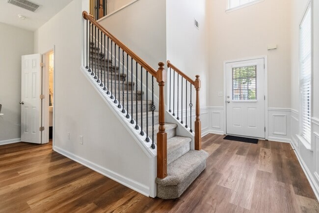 Photo - 105 Finchley Dr (Roswell, GA) Townhome