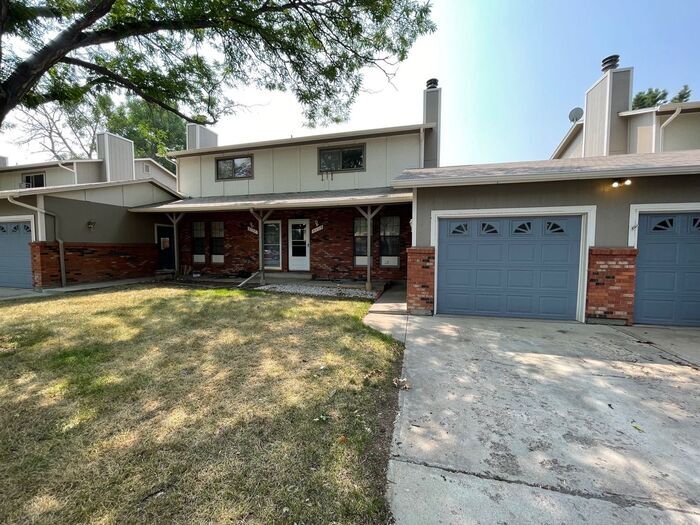Primary Photo - Nice 2 Story Townhome with Garage