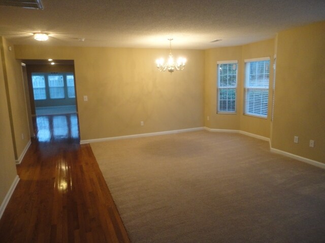 Building Photo - 5 Zelkova Ct