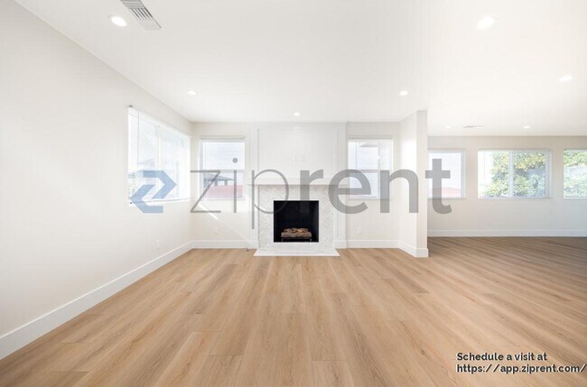 Foto del edificio - 5002 Plainview Rd