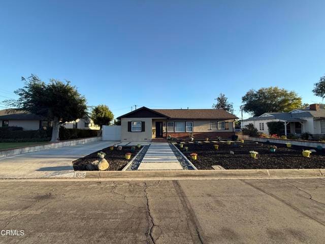 Building Photo - 1075 Chevron Ct