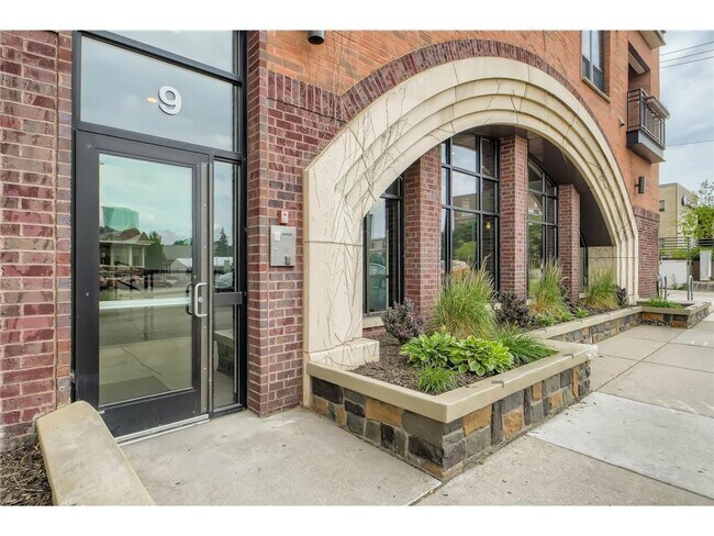 Foto del edificio - 9 W Franklin Ave