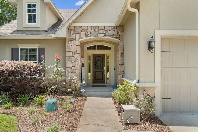 Building Photo - 202 Ridgon Court NW