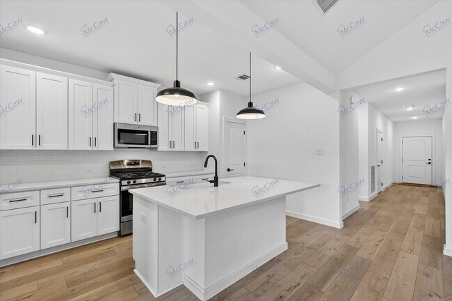 Foto del edificio - 2516 Tahoe Dr