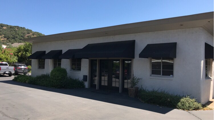 Foto principal - 281 2nd St E