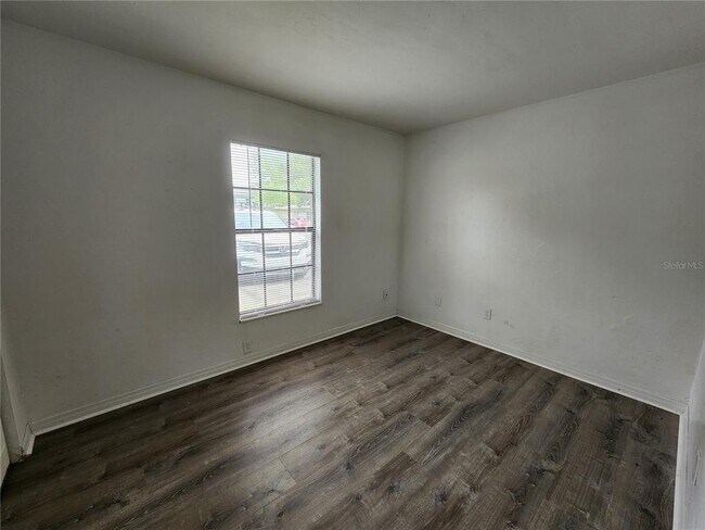 Building Photo - 2533 NW 62 Pl