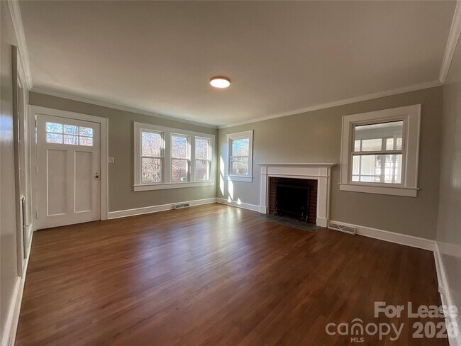 Foto del edificio - 611 Hoover Dr