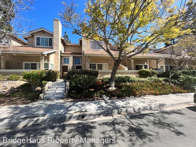 Building Photo - 3 br, 2.5 bath House - 3193 East Fox Run Way