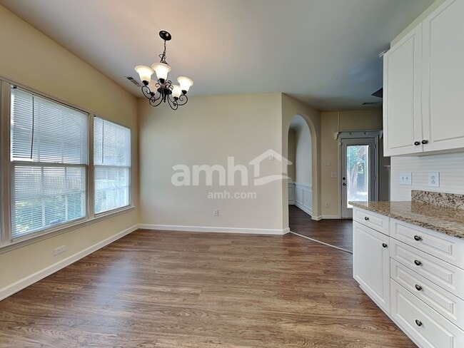 Foto del edificio - 2812 Bridgeport Dr