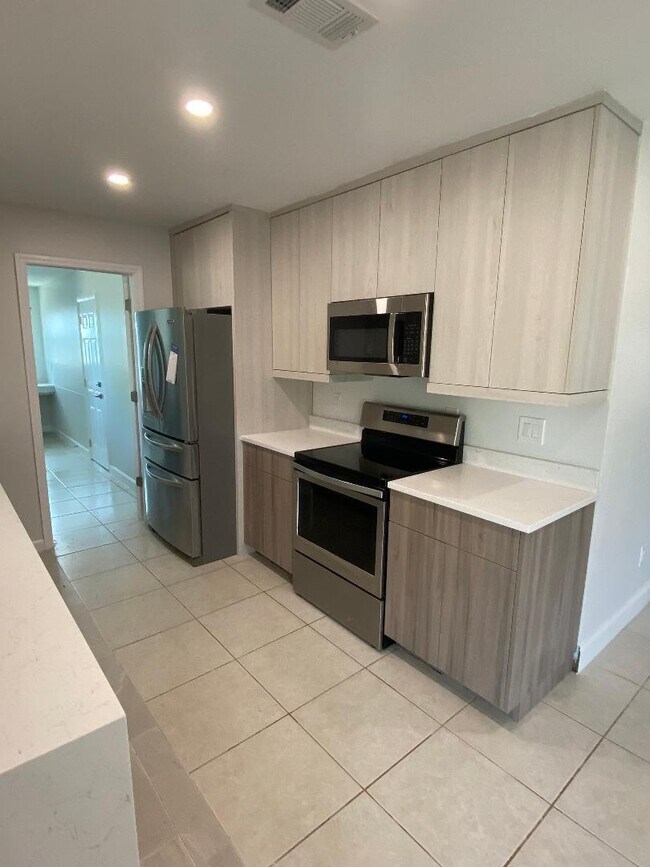 Foto del edificio - 871 SW Dalton Ave