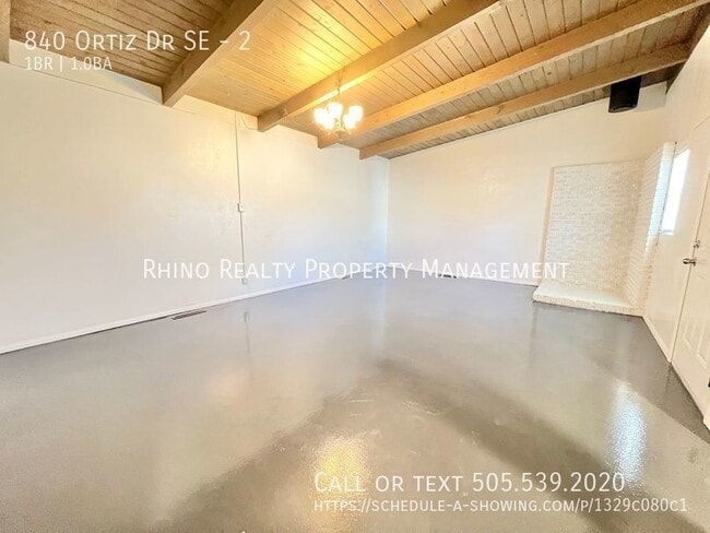 Building Photo - 1/2 Off First Month's Rent! Immaculate 1 B...