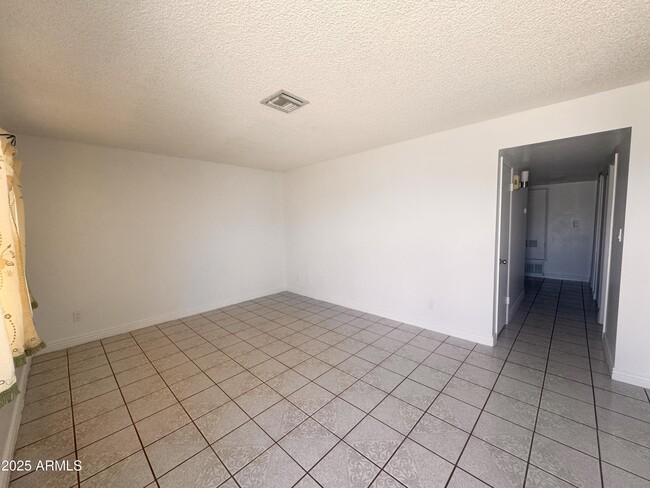 Building Photo - 4310 N 90th Dr