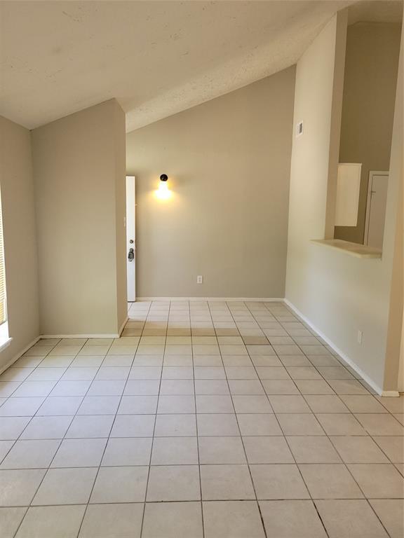 Building Photo - 6721 Greenyard Dr