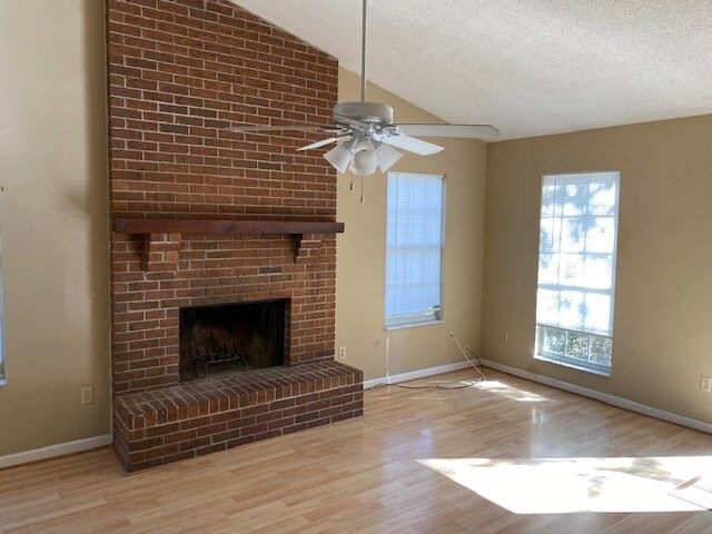 Building Photo - 3232 Whitney Dr E