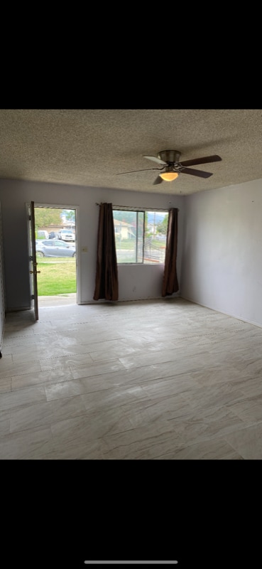 Building Photo - 10860 Freer Ave