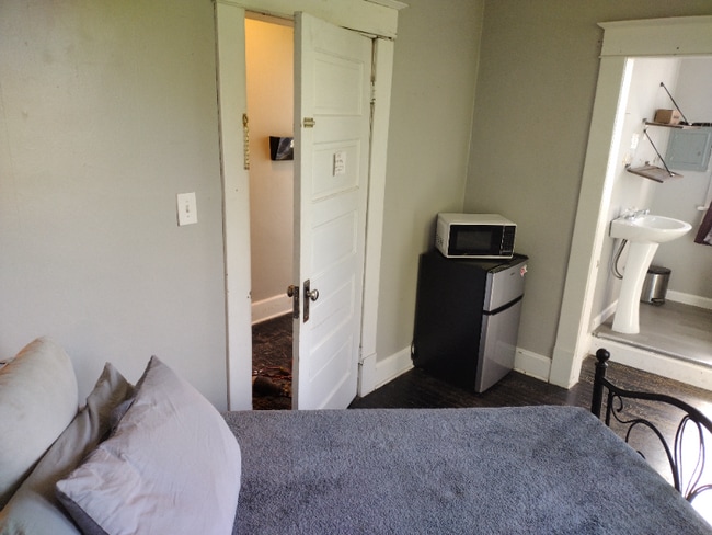 Building Photo - 3316 Renick St