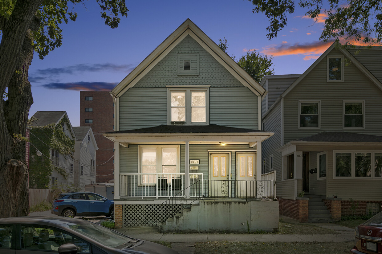 Primary Photo - 1008 Garnett Pl