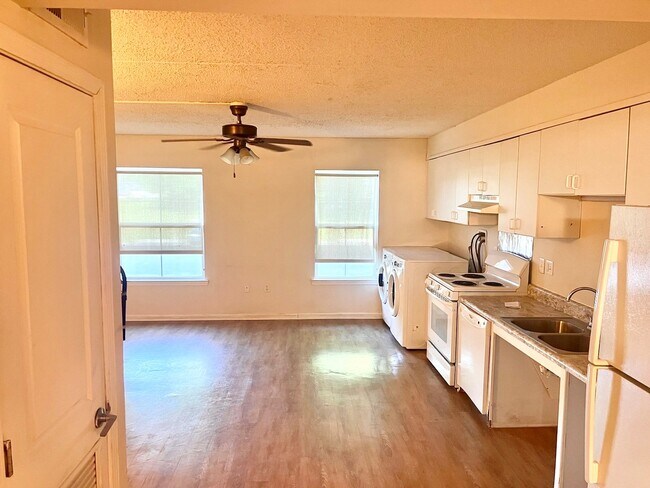 1 habitación - Jaguar Plaza