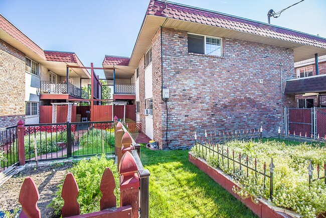Foto del edificio - 923 E Indiana Ave
