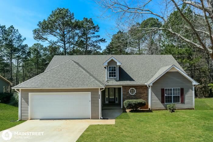 Primary Photo - 250 Saratoga Ct, Covington, GA 30016