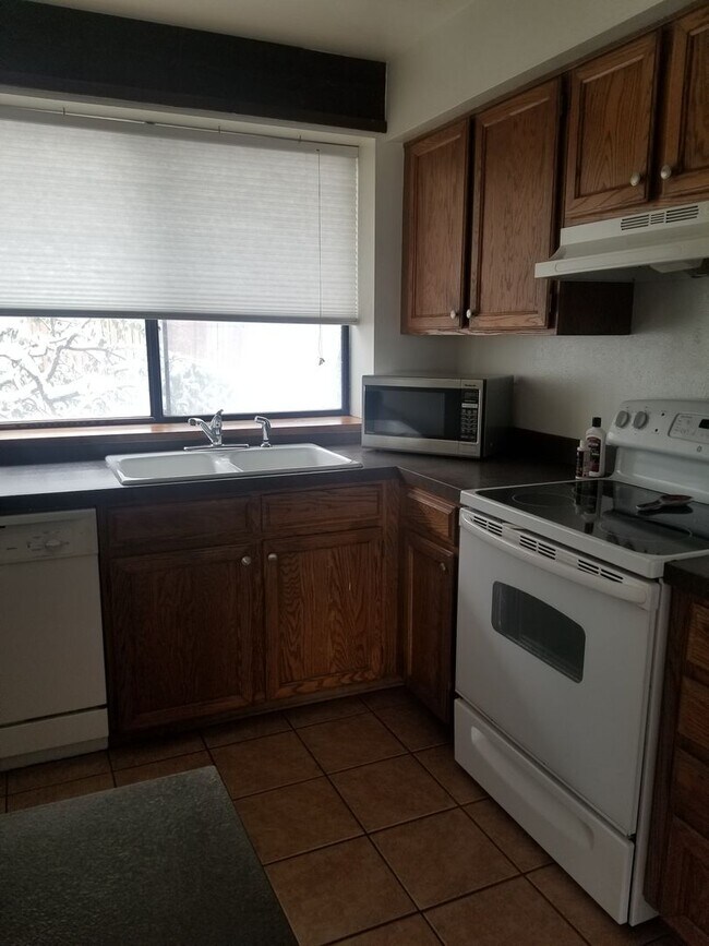 Foto del edificio - 2653 Juniper Ave