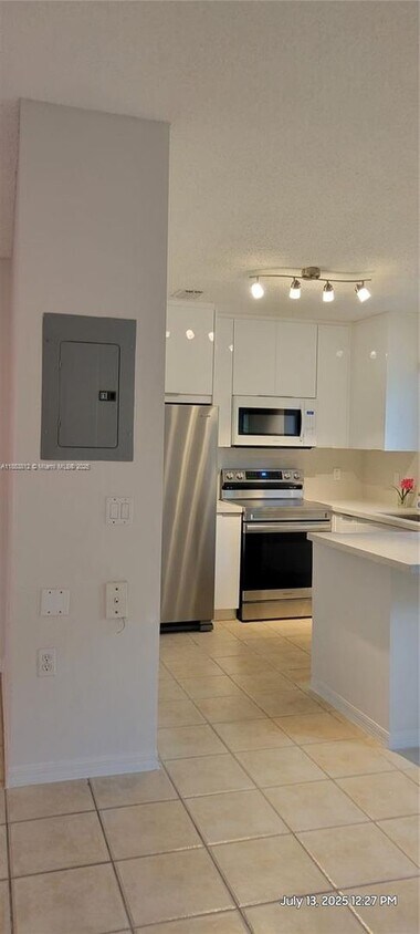 Foto principal - 2125 NW 77th Way