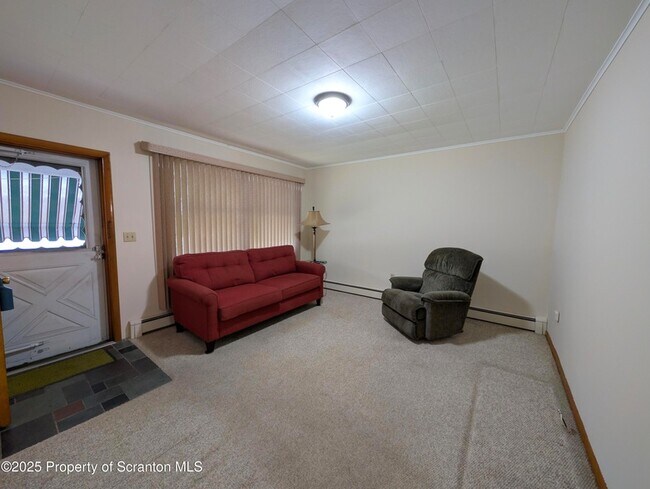 Foto del edificio - 810 Gino Merli Dr