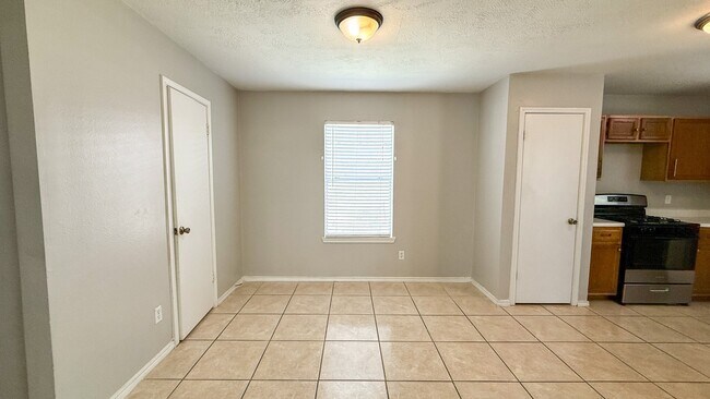 Foto del edificio - 503 Willow W Dr