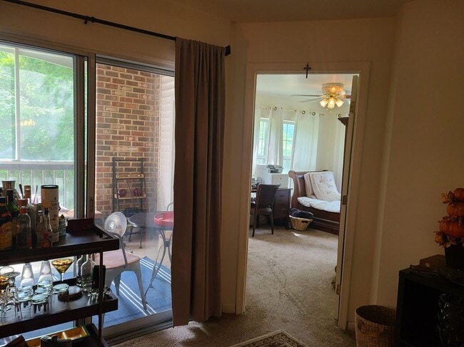 Foto del edificio - 6602 Lake Park Dr