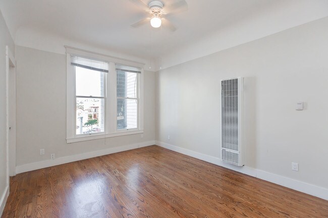 Building Photo - 3345 18th St