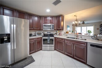 Building Photo - 3029 Driftwood Way