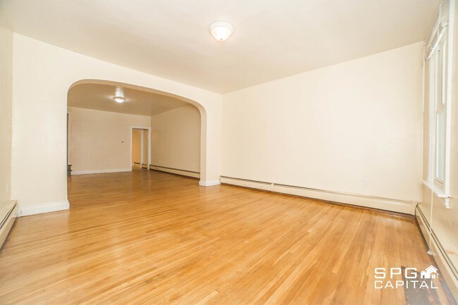 Foto del edificio - 32 W Hanover St