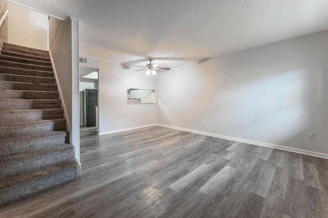 Foto del edificio - 2447 Brownlee St