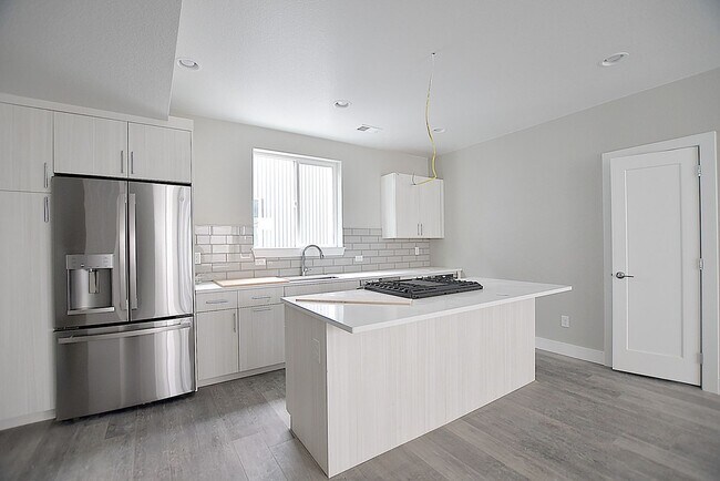 Foto del edificio - Town Home for Rent in Tennyson Neighborhoo...