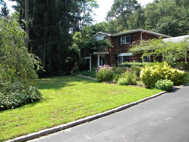 Building Photo - 75 Bagatelle Rd