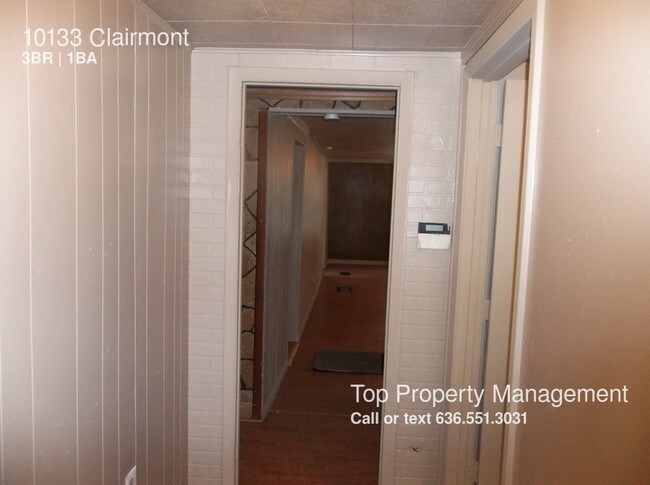 Building Photo - 10133 Clairmont Dr