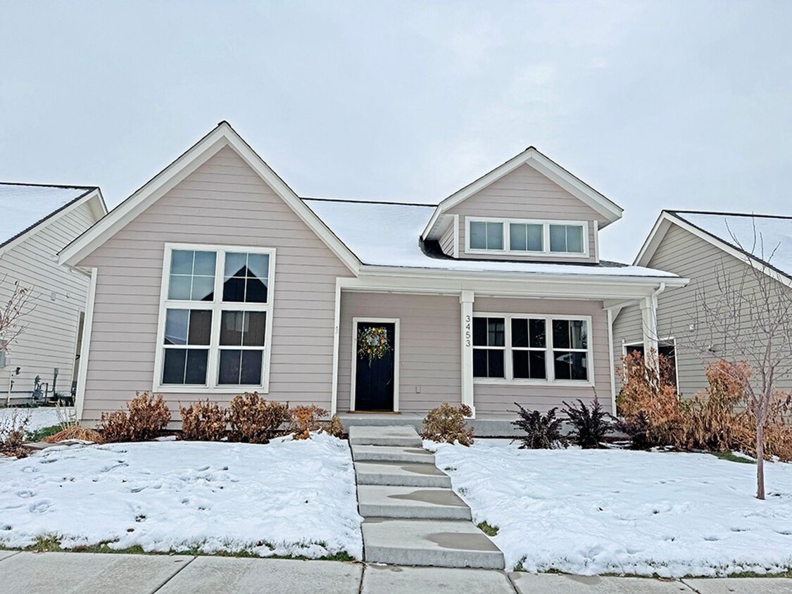 Primary Photo - Bright Southside Single Family Detached Home