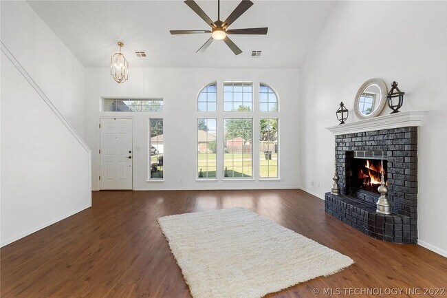Foto del edificio - Beautifully Updated Broken Arrow Home!
