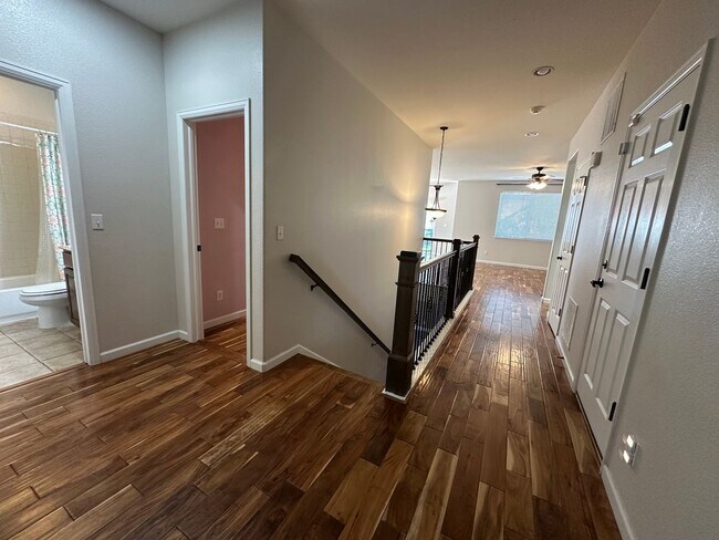 Building Photo - Beautiful 5 Bed 3 Bath Home in Banning Lew...