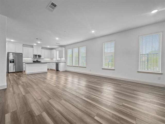 Building Photo - 15919 Fig Ln