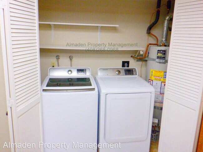 Foto del edificio - 3 br, 2.5 bath House - 4711 Malero Pl.